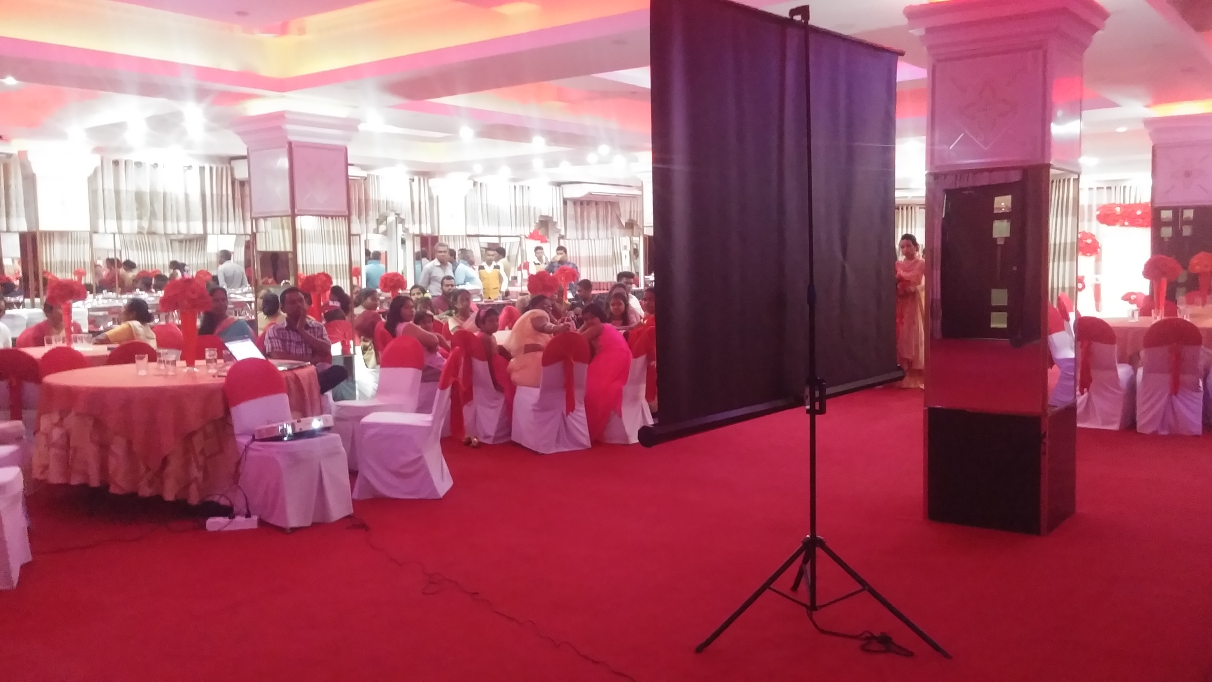 Tripod 8 x 8 Ft 1:1 Projector Screen in action 3