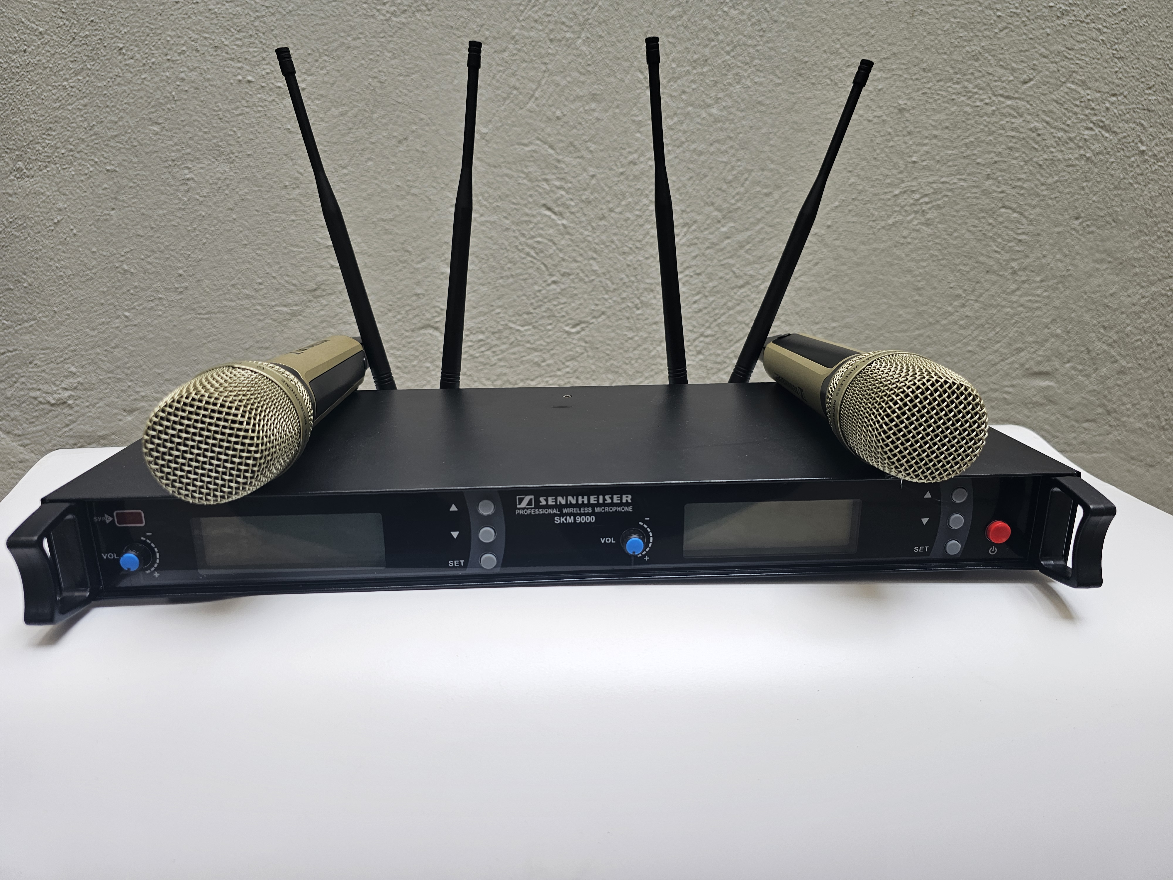 Sennheiser Dual Channel Handheld Wireless Microphone Setup - SKM9000 in action 4