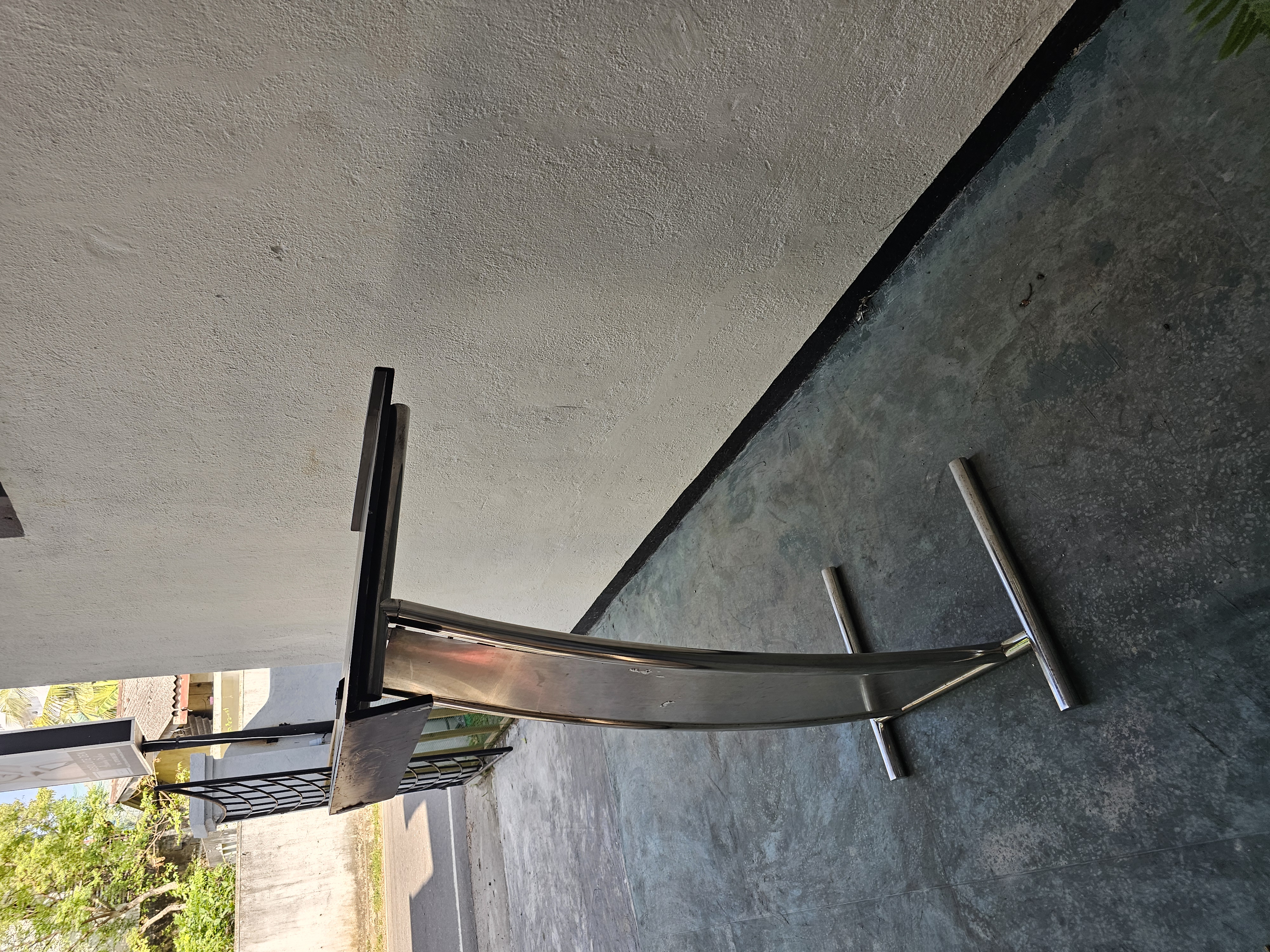 Steel Podium Professional Speaker's Platform in action 1