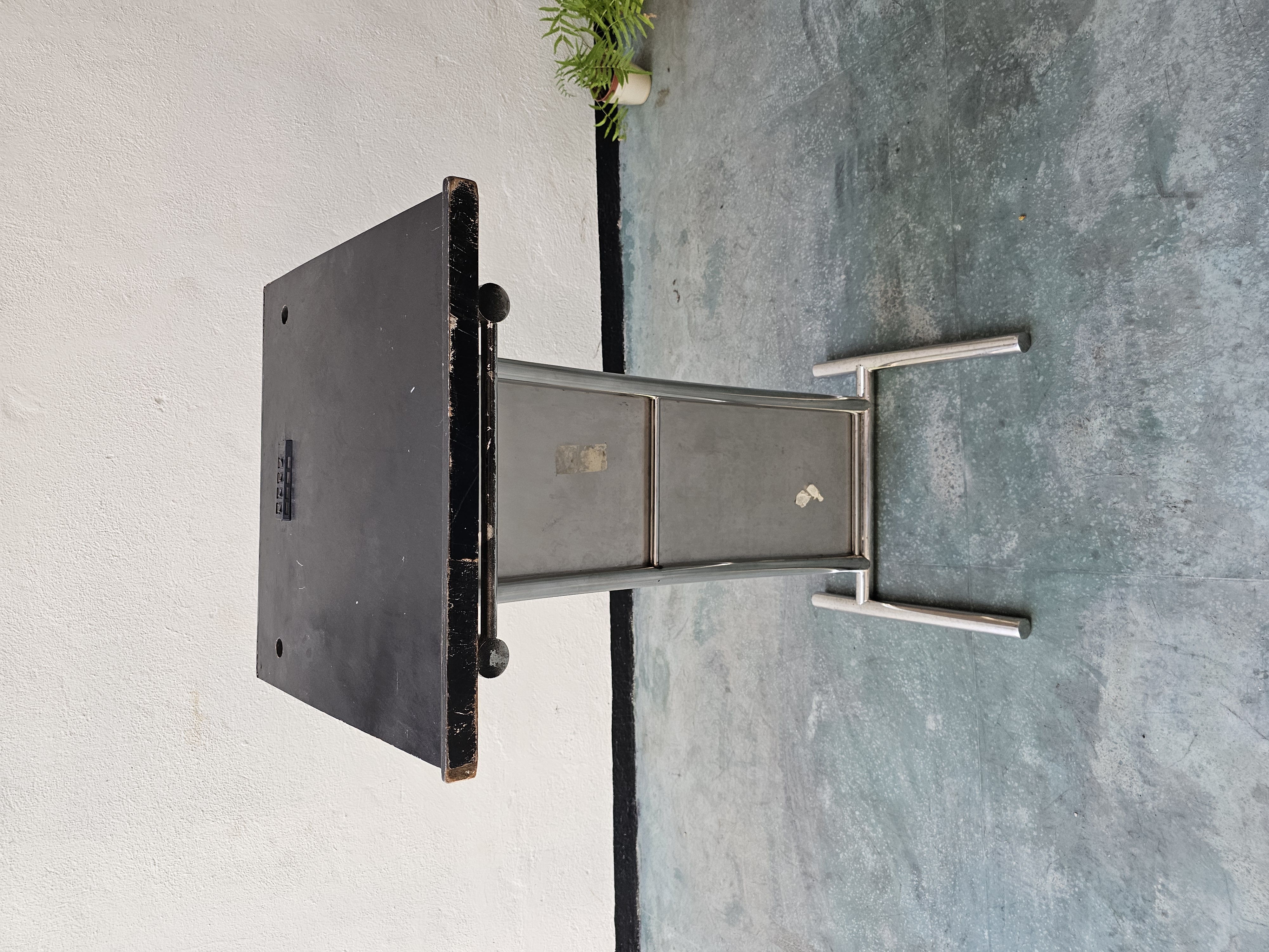 Steel Podium Professional Speaker's Platform in action 4