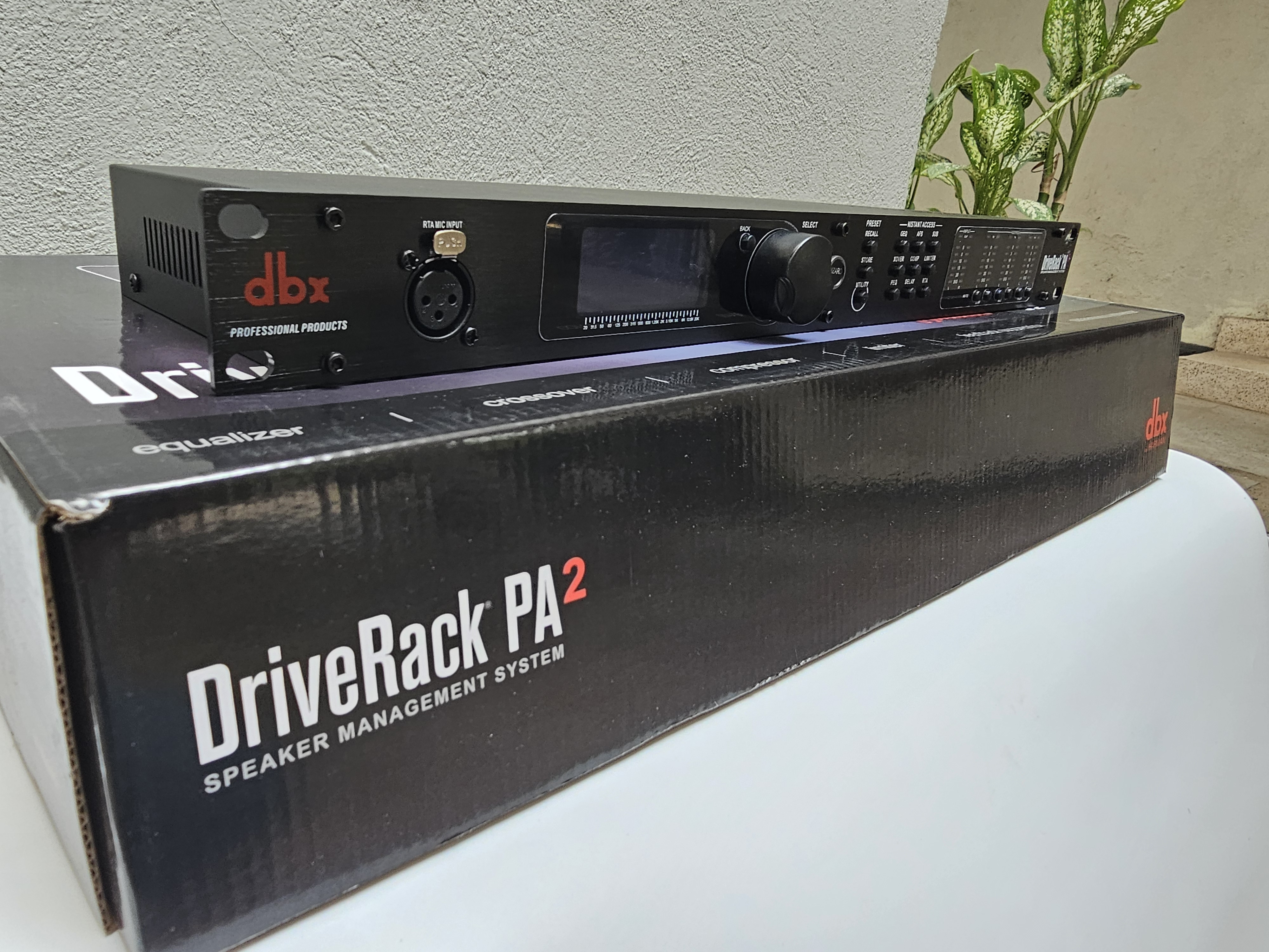 dbx DriveRack PA2 Loudspeaker Management Processor in action 2