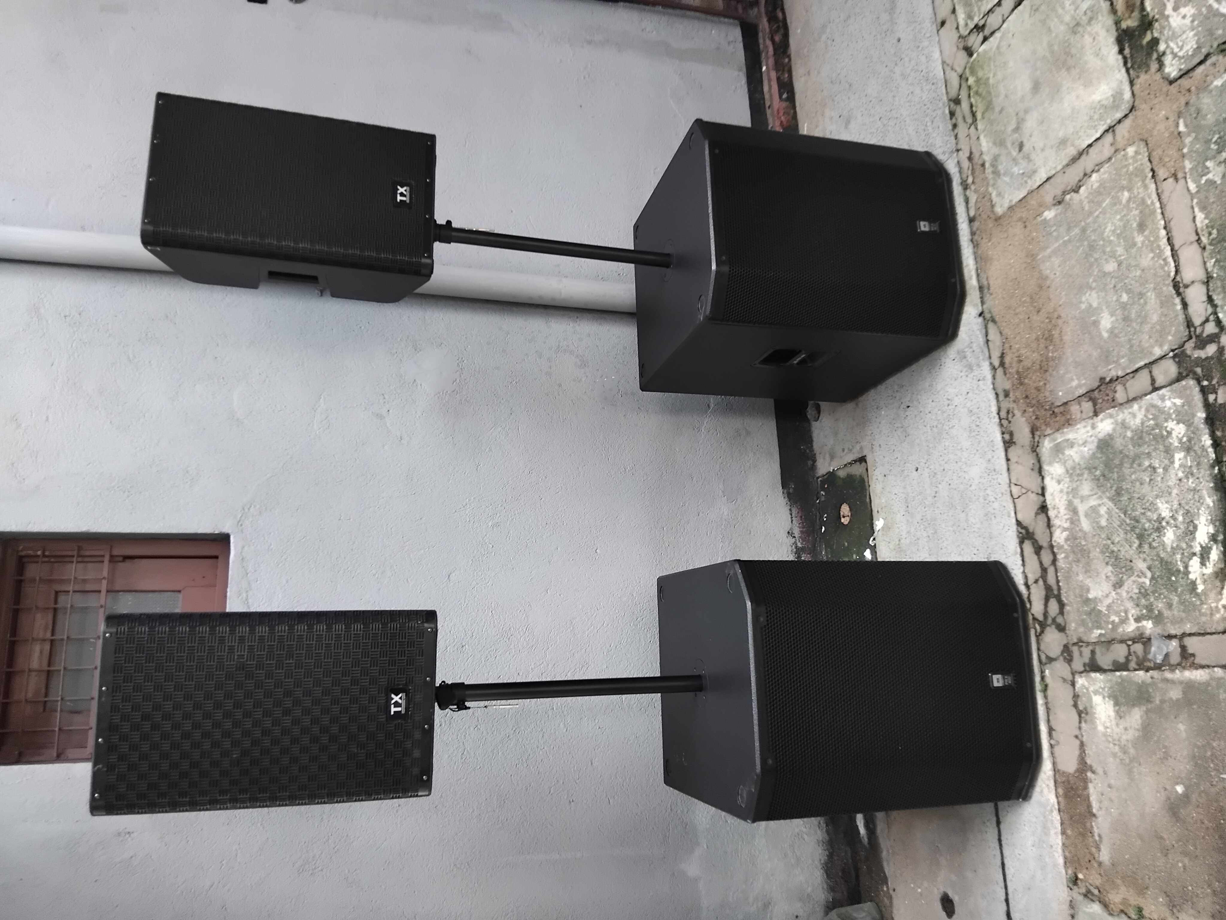 JBL STX828S Dual 18 inch in action 5