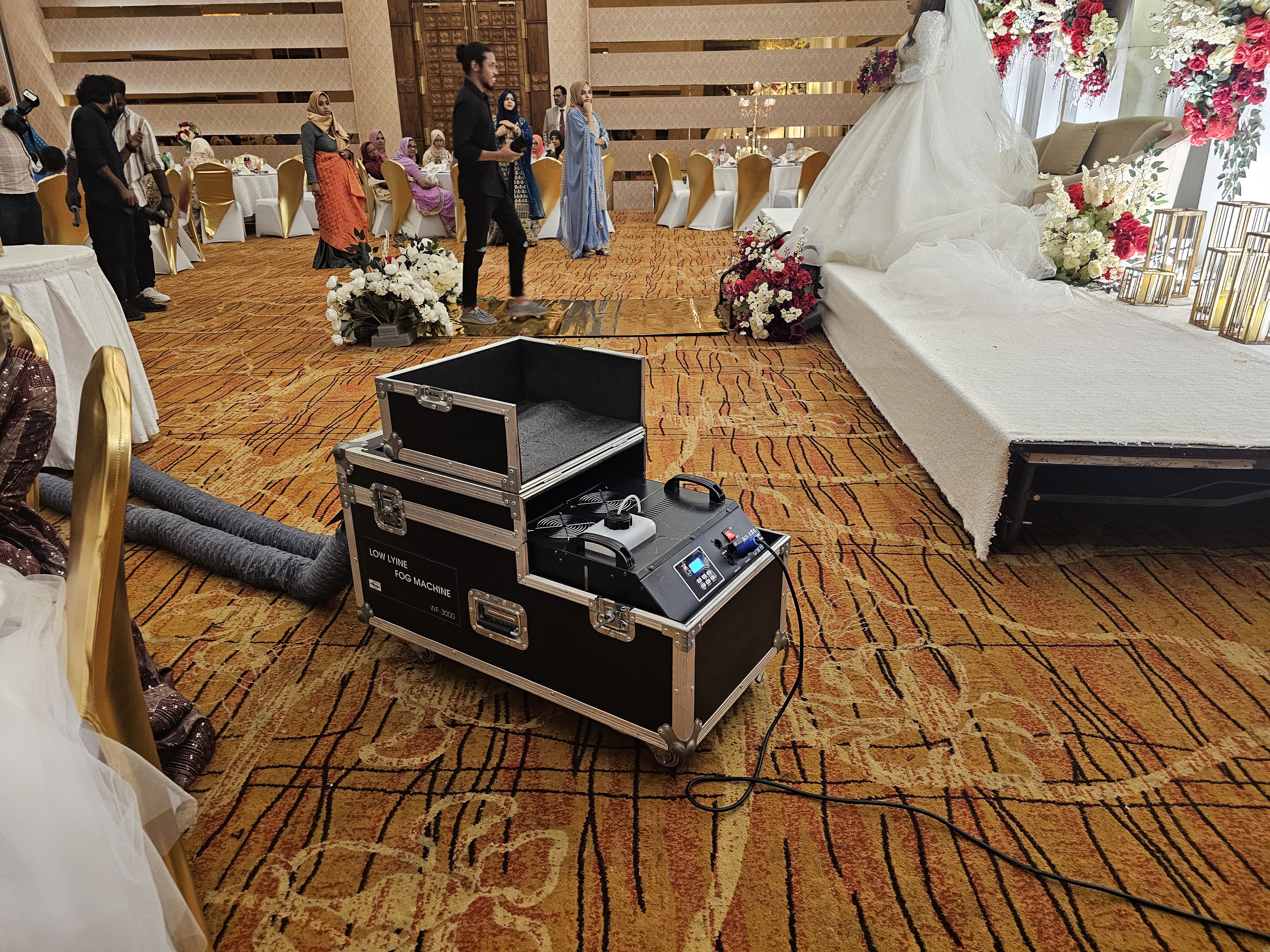 Smoke Machine 3000W Light in action 2