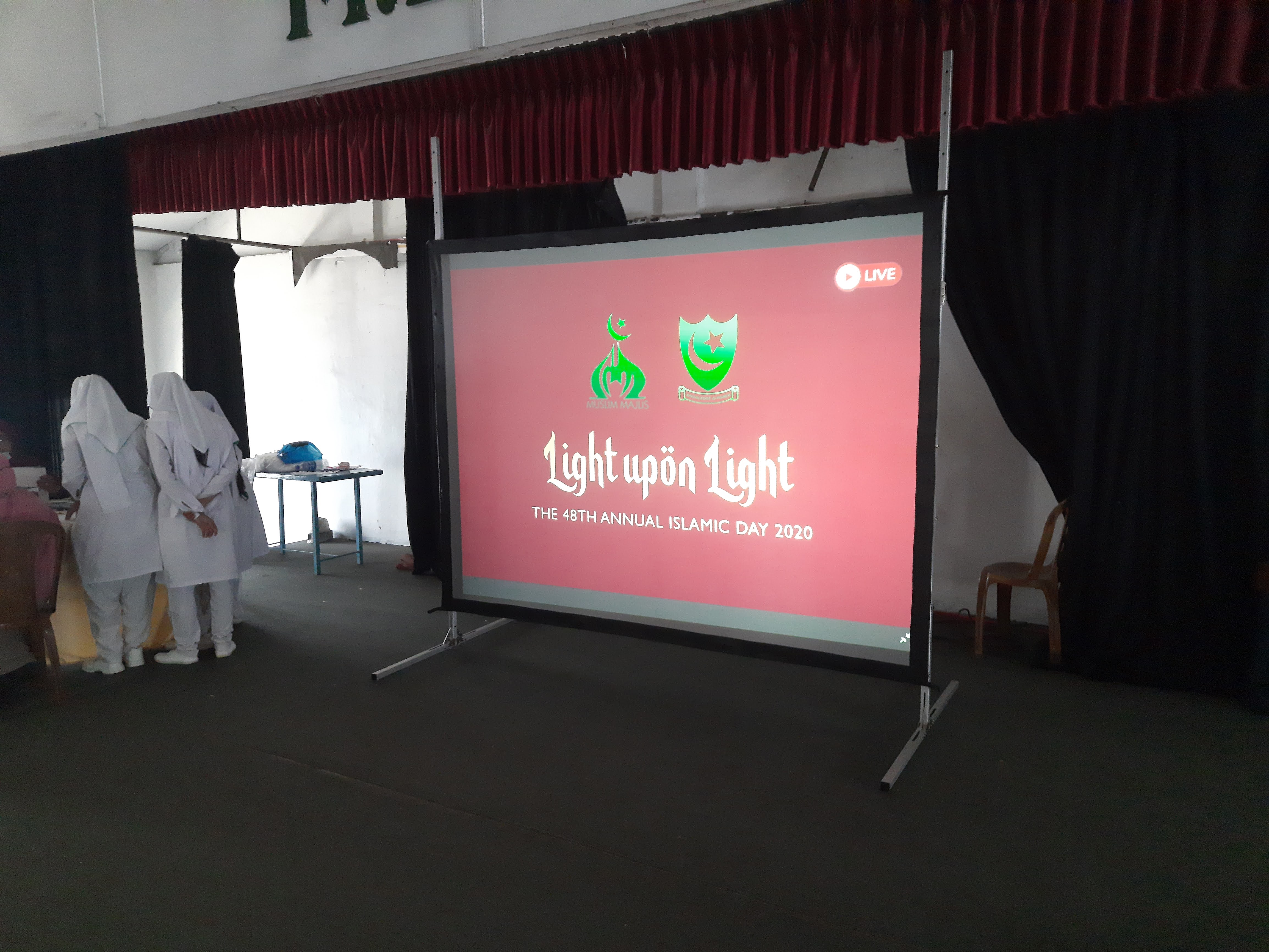 Floor Standing 8 x 6 Ft 4:3 Projector Screen in action 2
